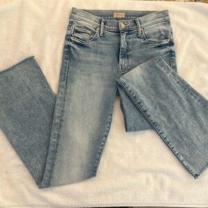 Brand: MOTHER Style: Weekender Size: 27 Wash: Breaking Out